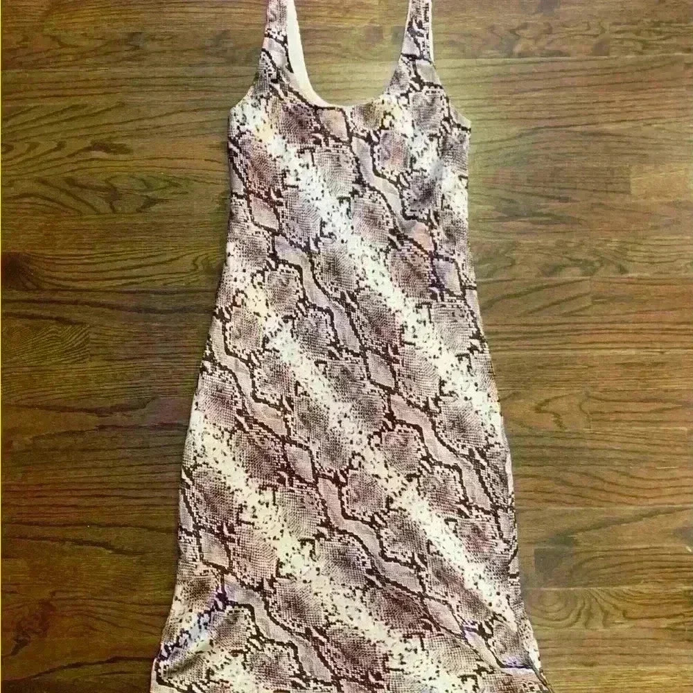 Beautiful 100% Silk CAMI NYC Snakeskin Sexy Midi Dress